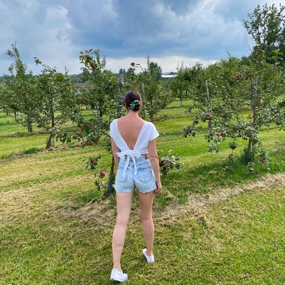 Meet your Posher, Julia - Picture 1 of 1